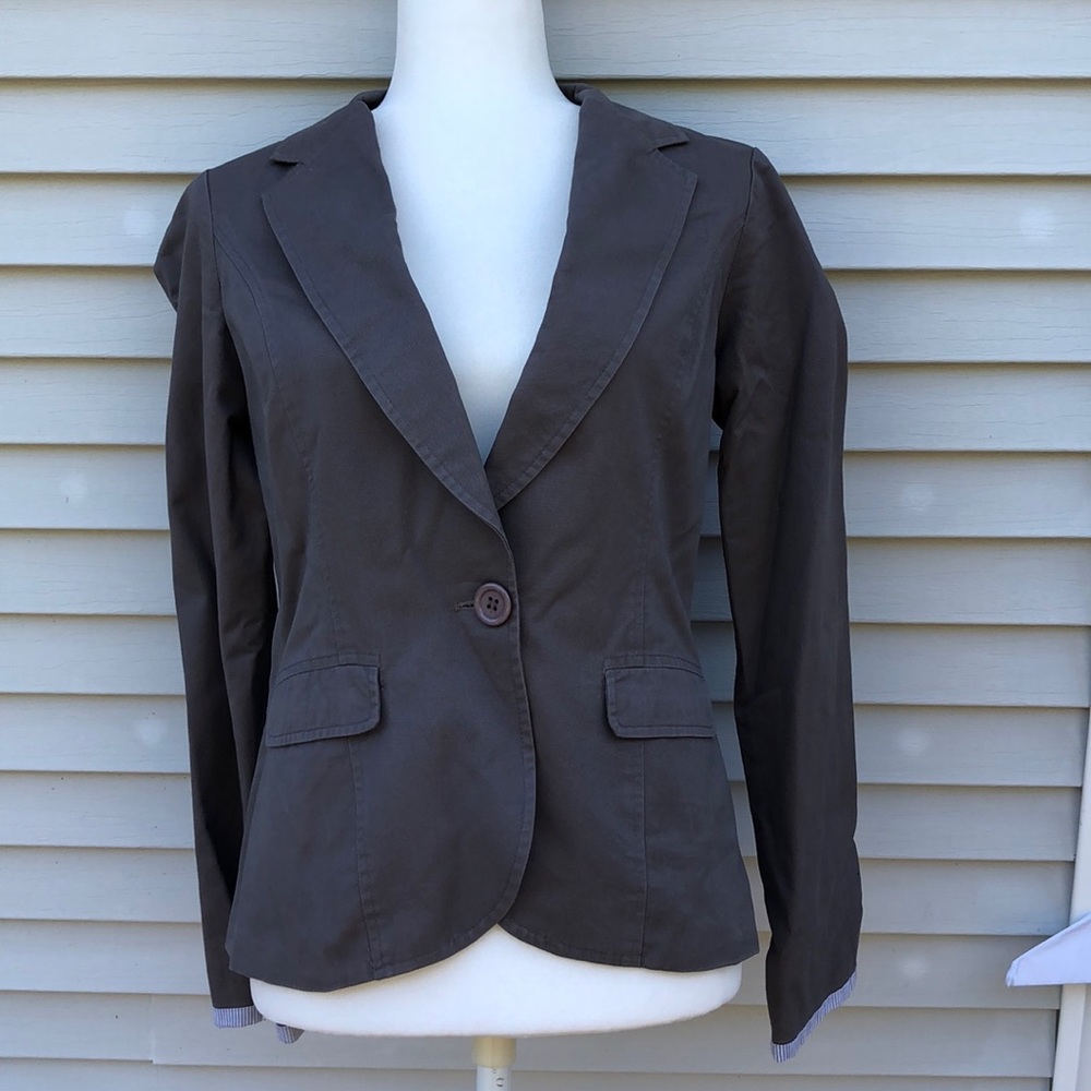 Gray Blazer With Striped Inside - image 1